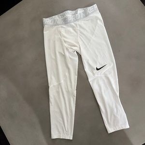 Nike Pro 3/4 Length Compression Tights, White, Size L